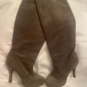 BCBG suede platfor grey tall boots size 6